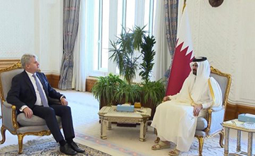 Estonian Ambassador in Qatar Jaan Reinhold presents his credentials
