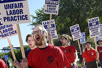 After historic strike, UC grad students say university isn’t honoring pay agreements