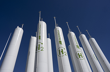 Revolutionary Water Splitter Breakthrough Promises Affordable Green Hydrogen Production
