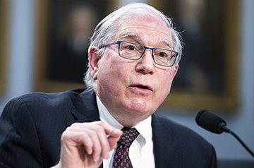 NIHi rahutuste edasiste märkide korral läheb kõrgeim ametnik ootamatult pensionile