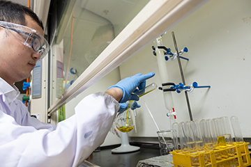 Breakthrough Treatment: Low X-ray Dose Energizes New Compounds to Target and Eradicate Brain Cancer Cells