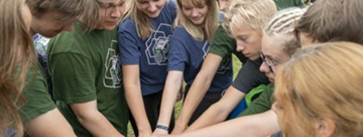More than ten thousand young Estonians and Ukrainians can participate in integration and language camps