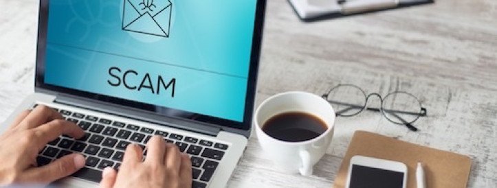 Ajakirjad ja kirjastajad, kes seisavad silmitsi pettuse saitidega seotud probleemidega