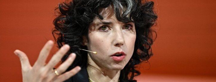 AI tugineb massilisele jälgimisele, hoiatab Signal Boss