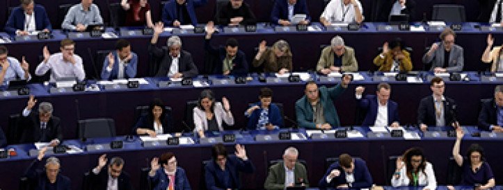 Living guidelines for generative AI — why scientists must oversee its use